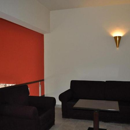 Okeania Seafront Rooms In Kamena Vourla Exterior photo